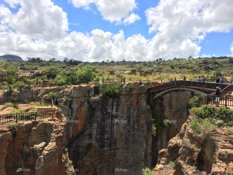 Heaven and earth bridge