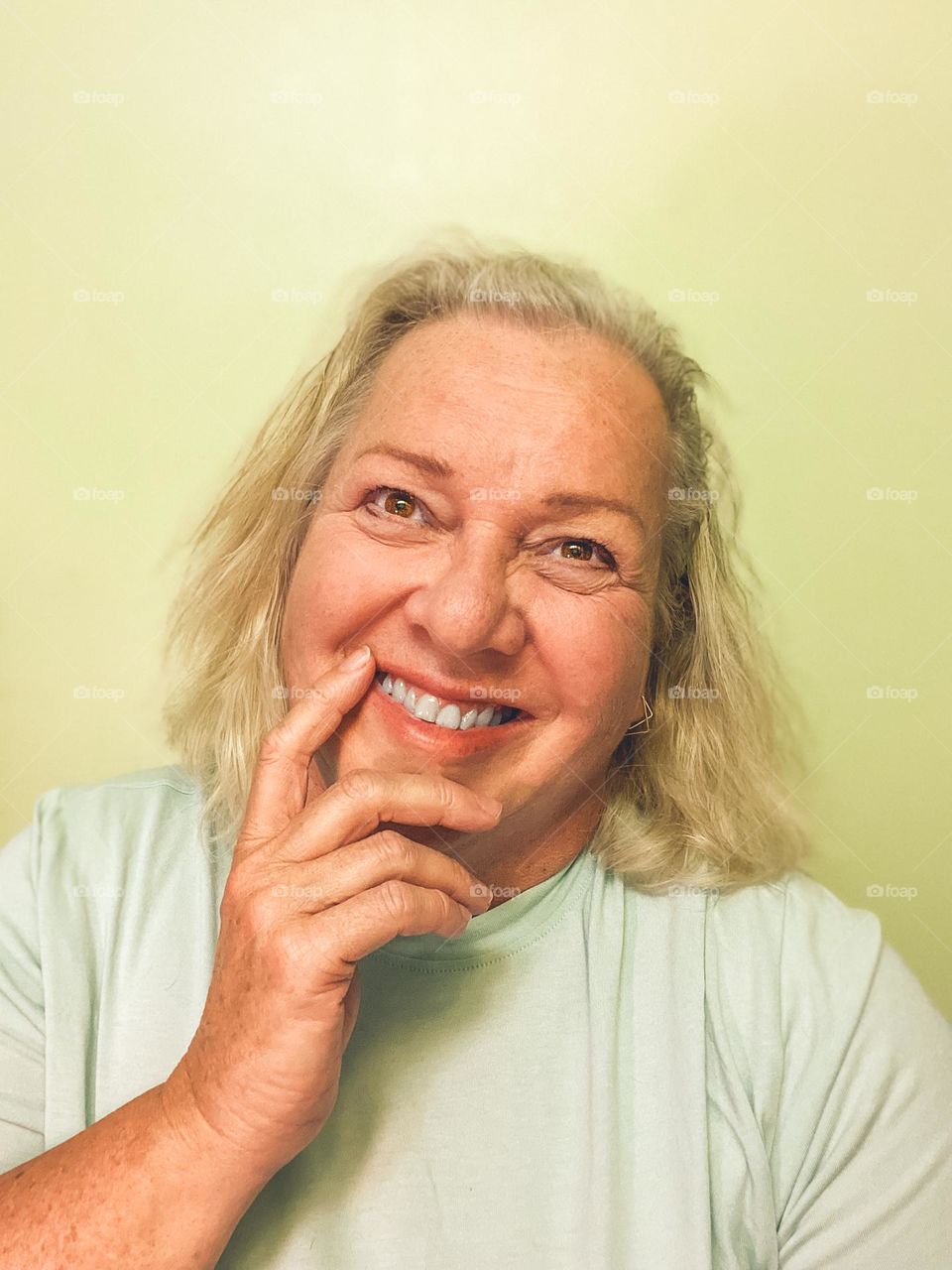 Yeah, 65 is vibrant! Selfie in the very best lighting, flattering colours and some minor editing makes me feel good!