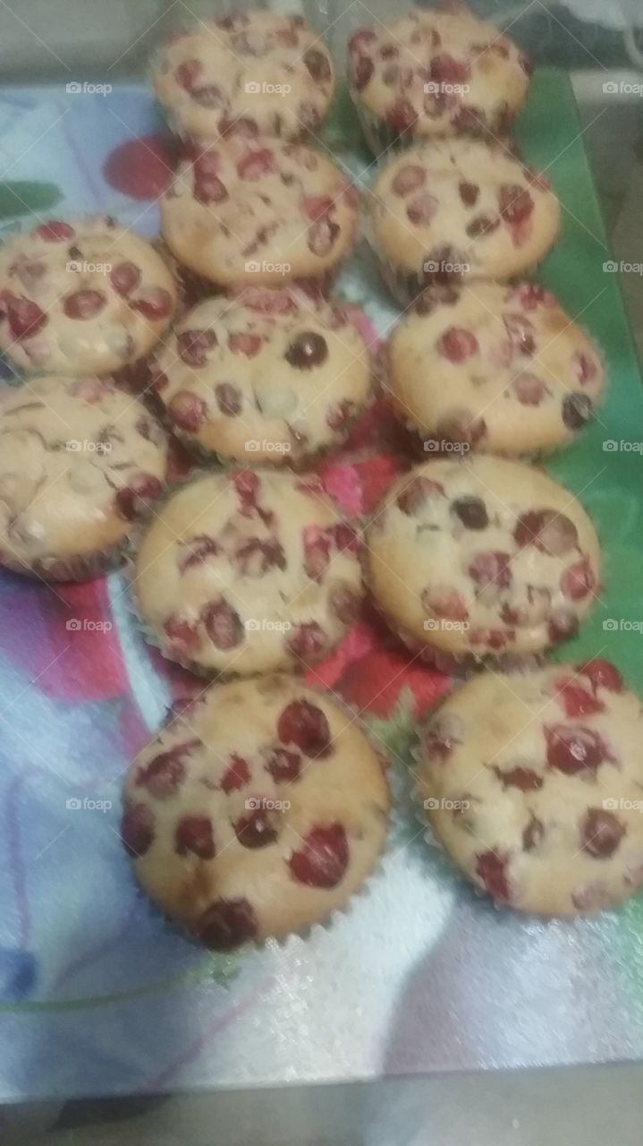 cranberry  muffin