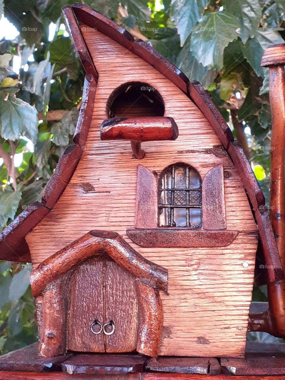 casita de pájaros de madera