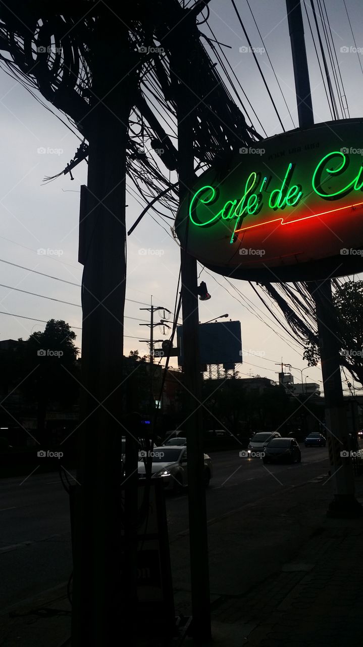 Café em neon ♒♒♒💡