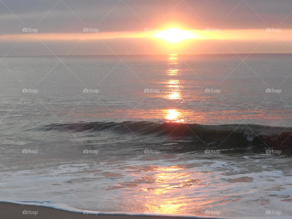 Sunrise on the beach sur