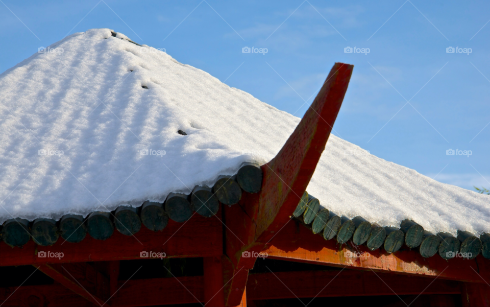 snow cold roof pergola by snappychappie