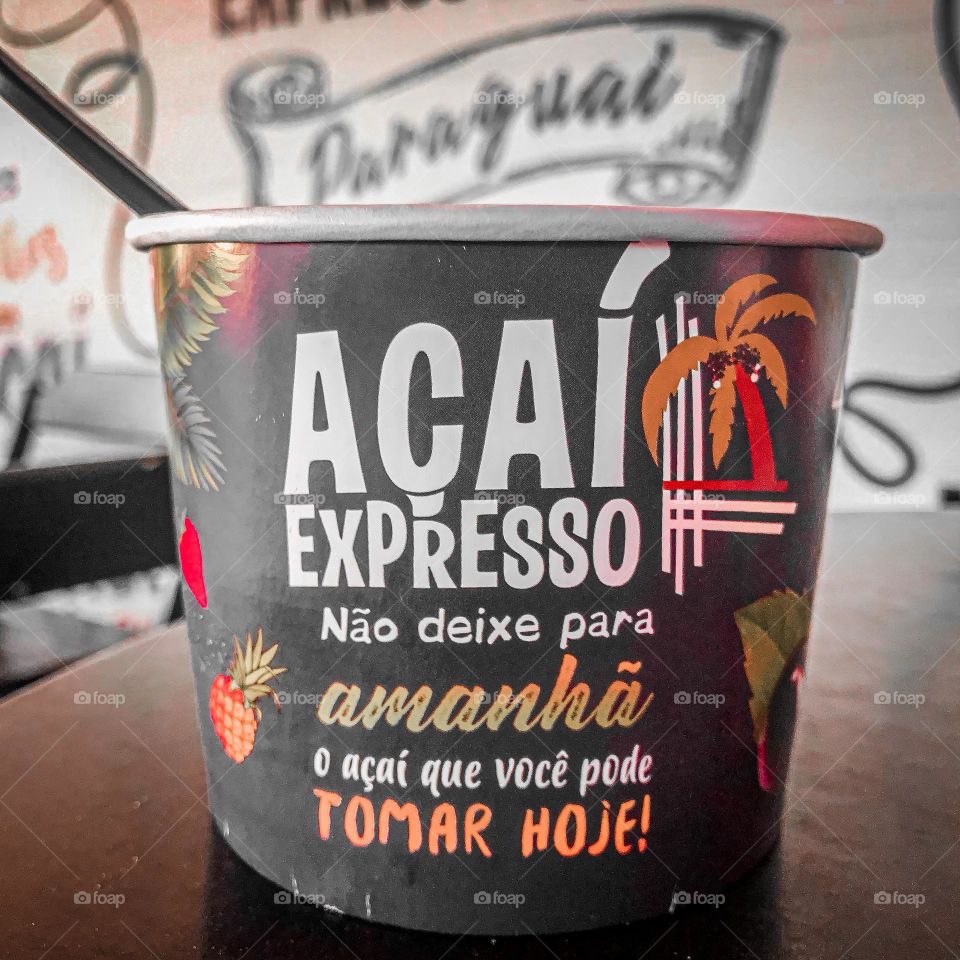 Does anyone accept a delicious Brazilian açaí?