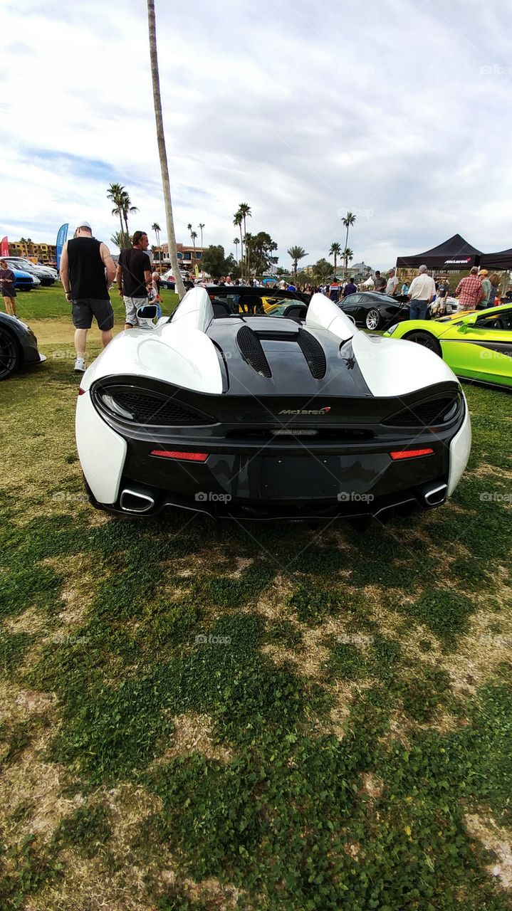 Sunny spring day for an auto show in Arizona