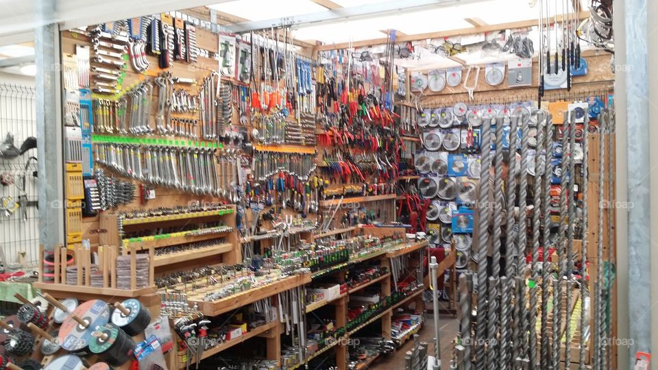 you have to see these tools. tools in Litouwen,  on a market