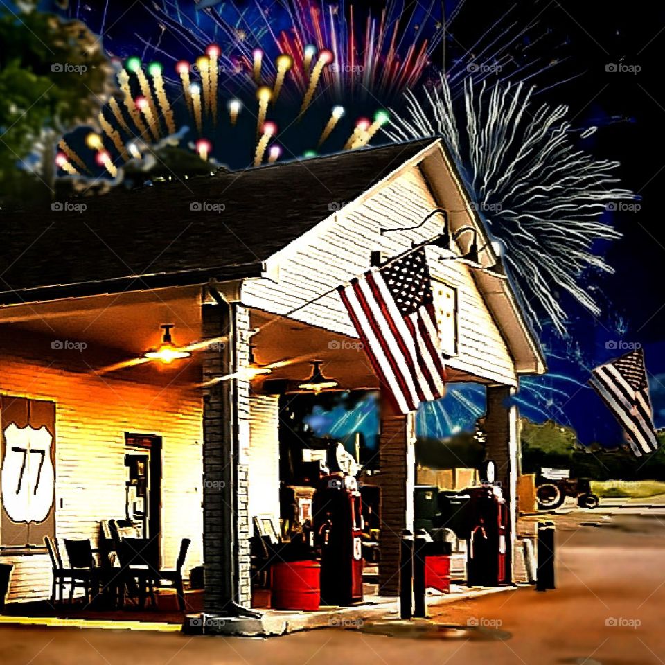 4th of July fireworks in over Hollywood corner restaurant