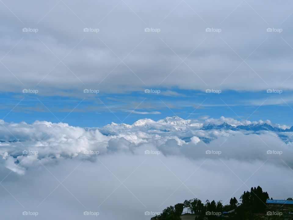 viewing top from kanchanjunga