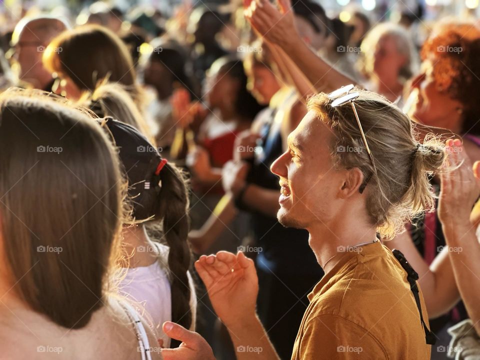 Crowd of people 