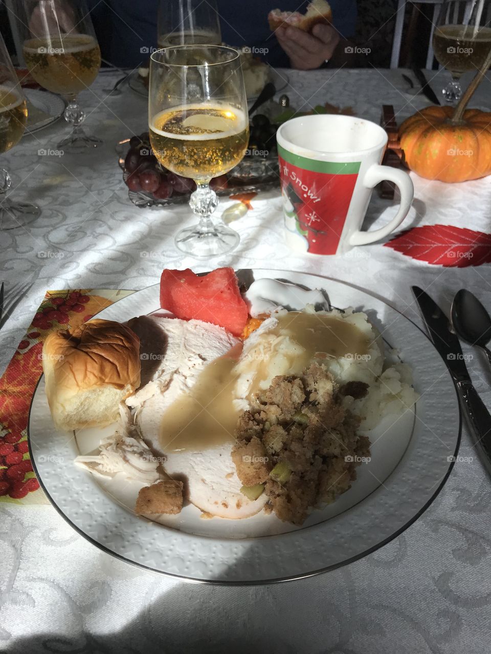 A delicious and fulfilling Thanksgiving meal. It reminds one of the the food he/she is grateful for.