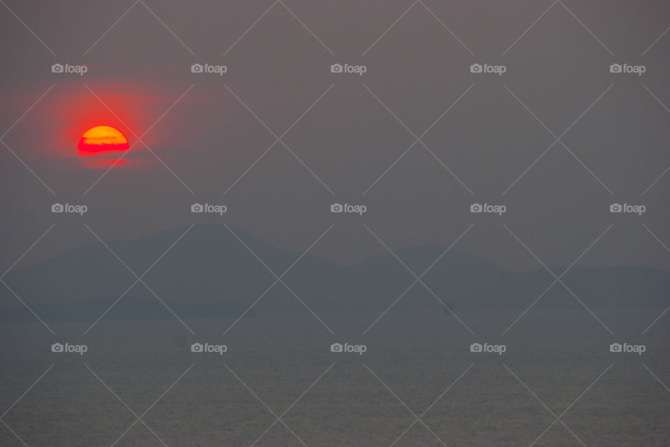 THE SUNSET IN PATTAYA THAILAND