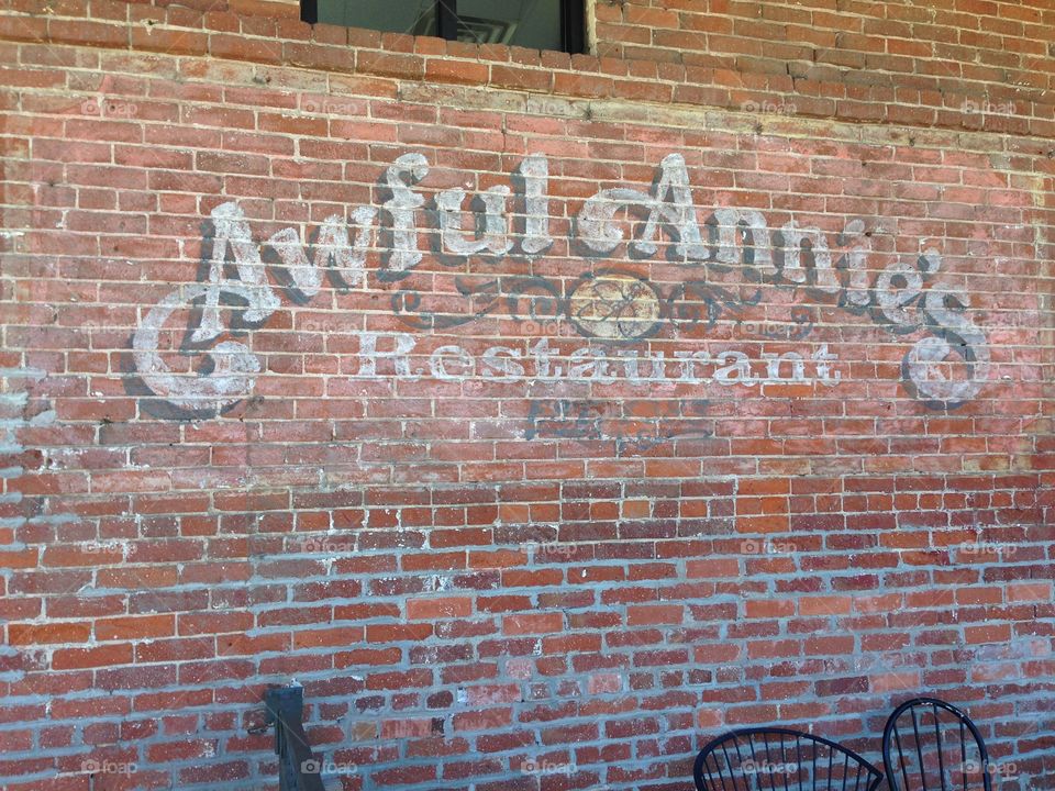 Antique restaurant . Located in Lincoln And Auburn California...great breakfast, fun atmosphere .