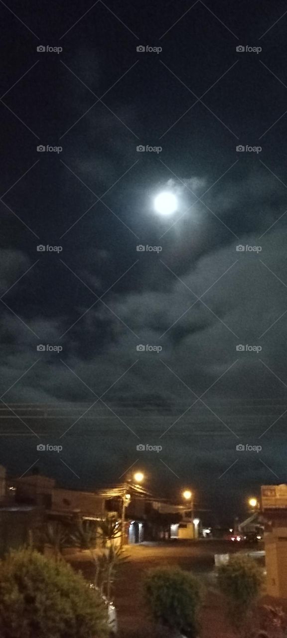 Anochecer en Cartago Costa Rica Centroamérica patentada