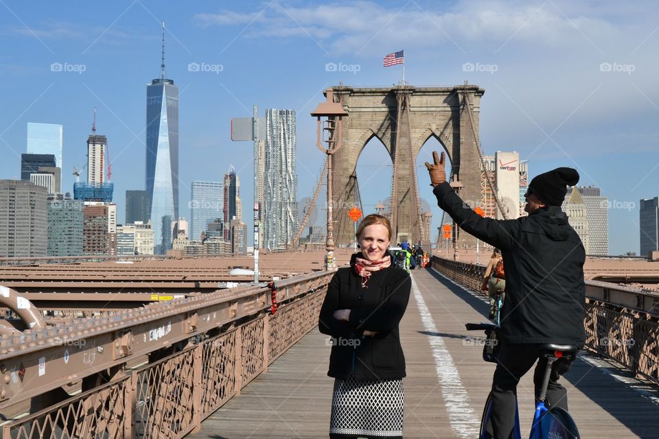 Women Brooklyn bridge 