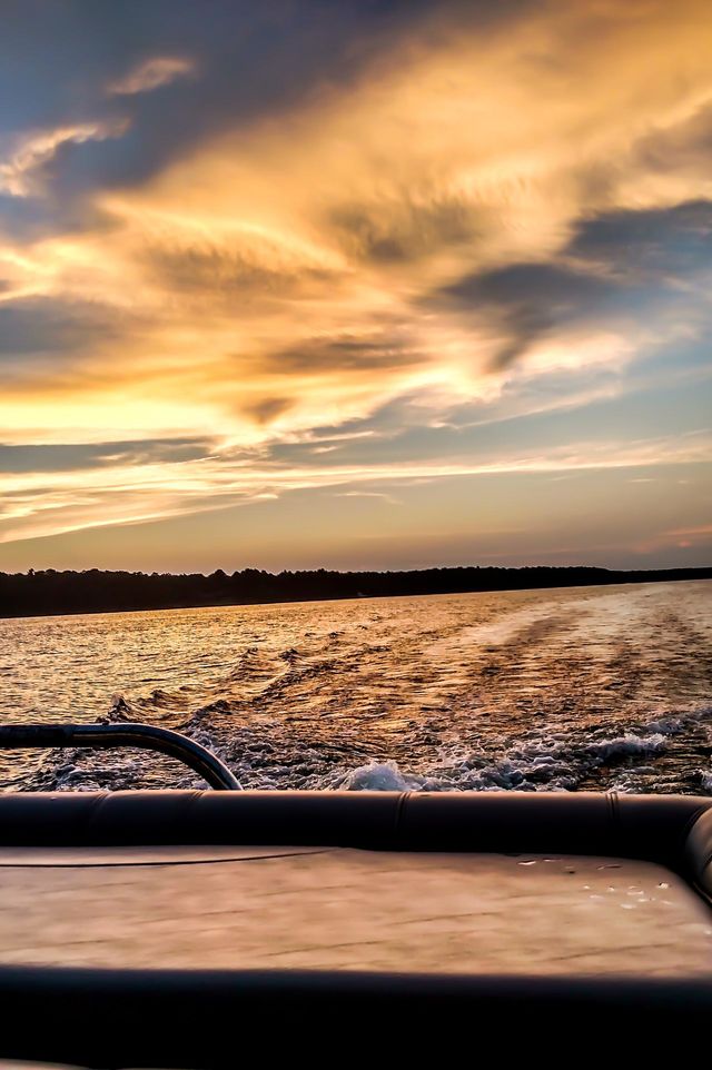 Sunset on the lake