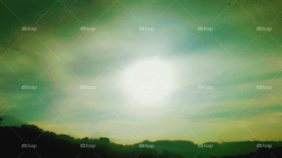 The sun at the end of the afternoon