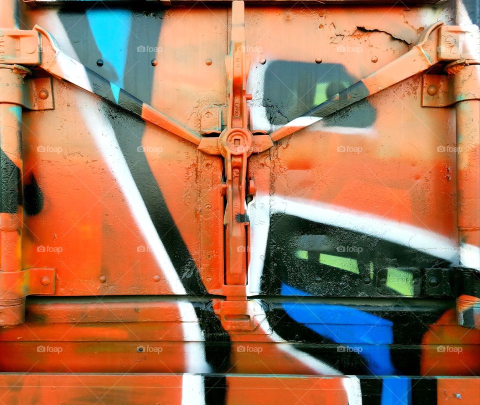 train graffiti