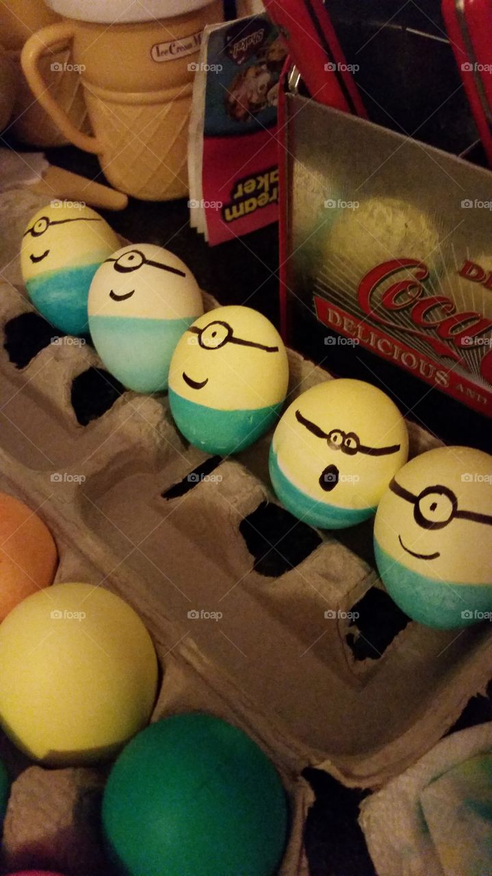 egg minions 