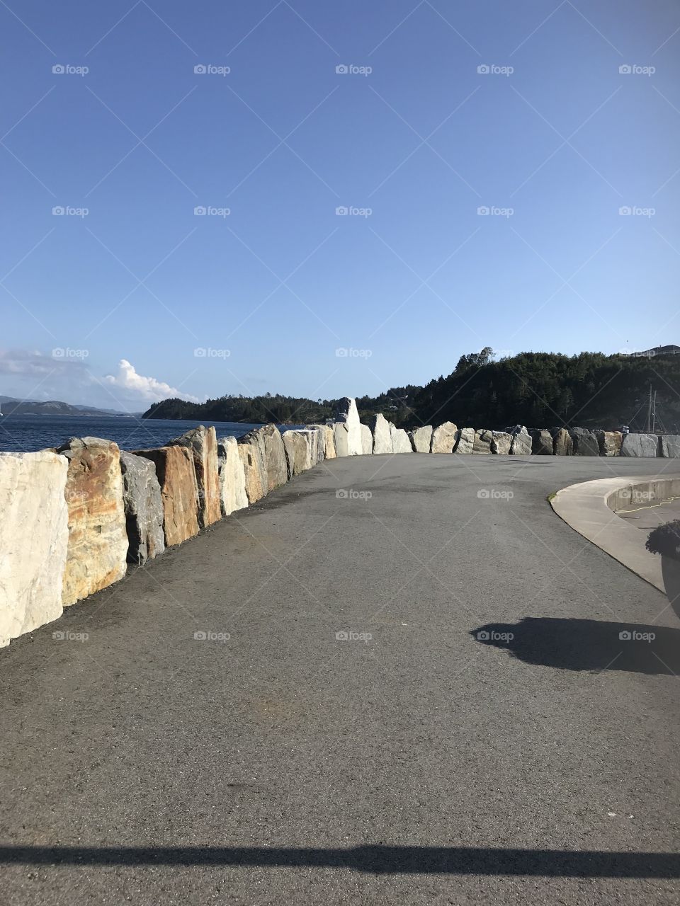 This picture is taken from the breakwater in Bekkjarvik in Austevoll.             