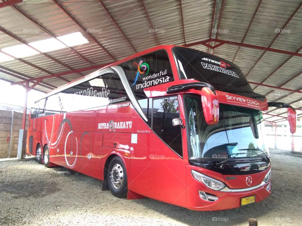 Mitra Rahayu Tourism Busses