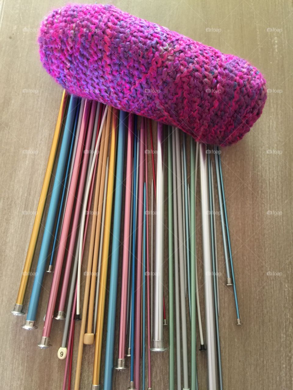 Knitting needles and yarn