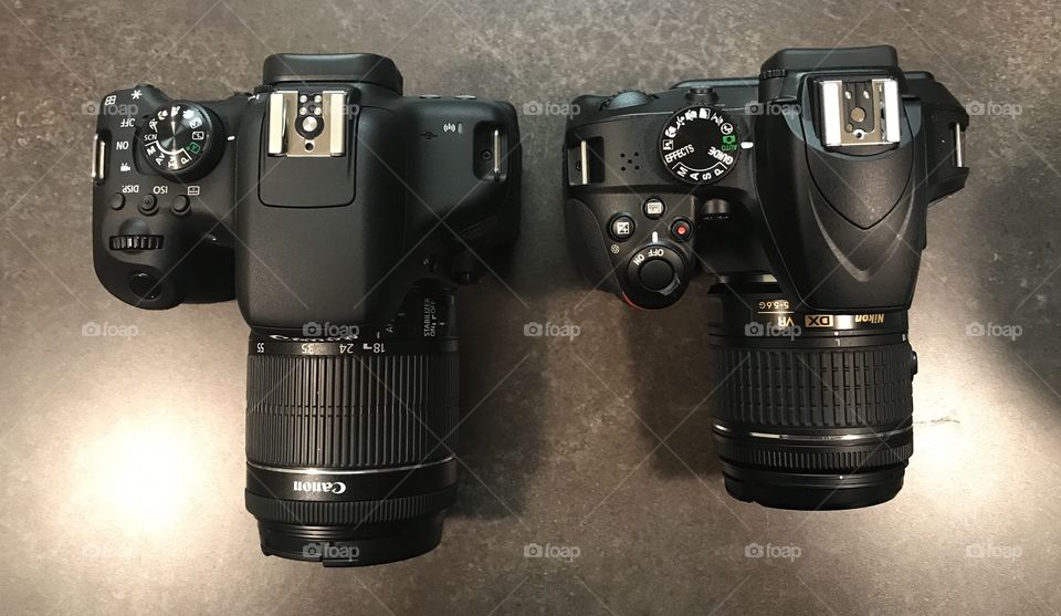 Canon T6i vs Nikon D3400