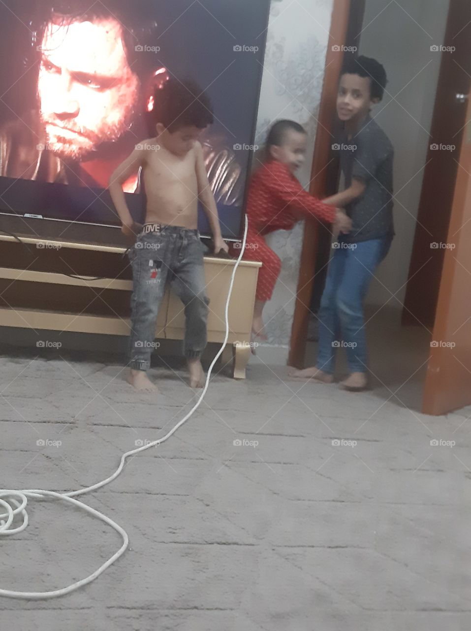 I need your support guys, I'm very, very poor, poor