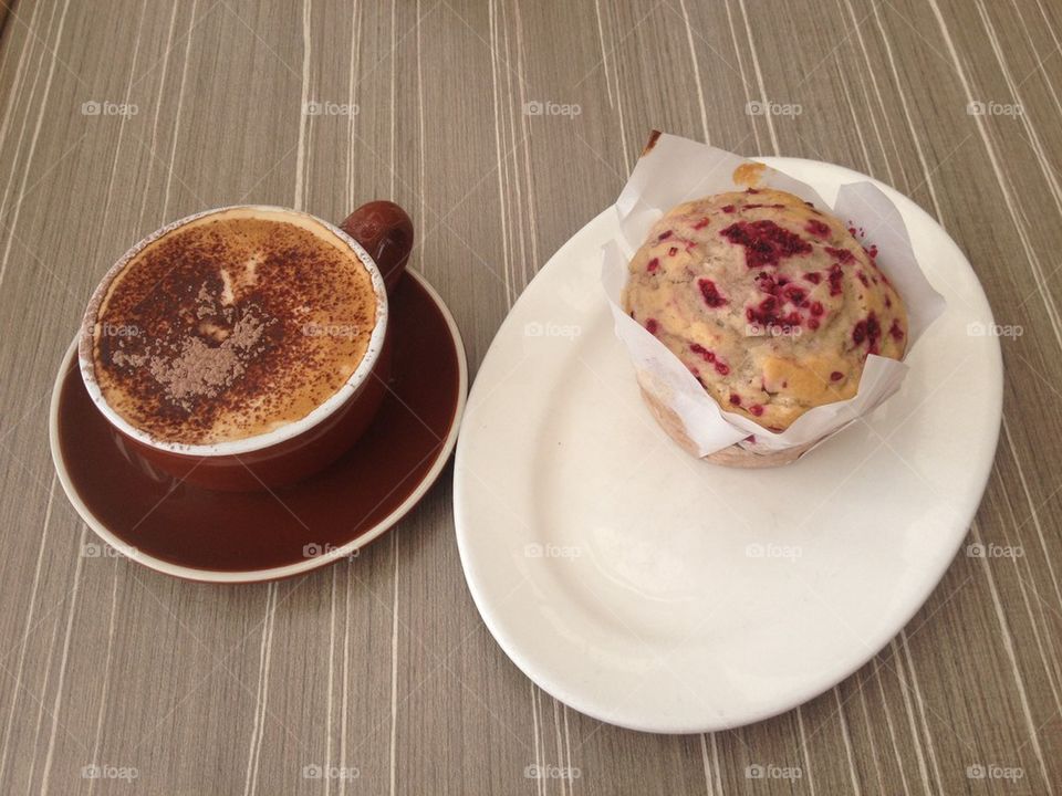 Cappuccino and Muffin 