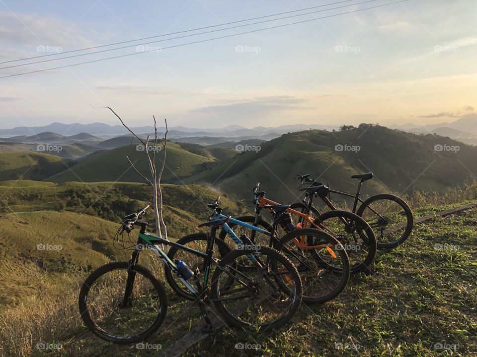 Pedalando nas alturas. 