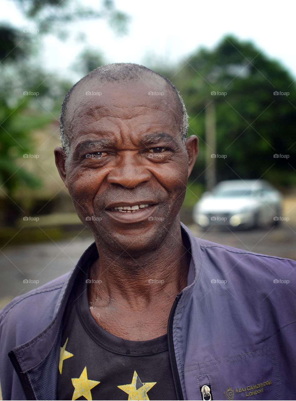 Just play me my old music 🎶🎵, let me sing the word i know. Smile and sing along with me until it's my time but i tell you this, not yet, oh not yet!