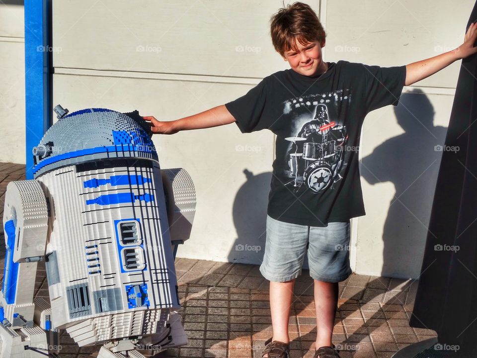 Young Star Wars Fan. R2-D2 Diorama
