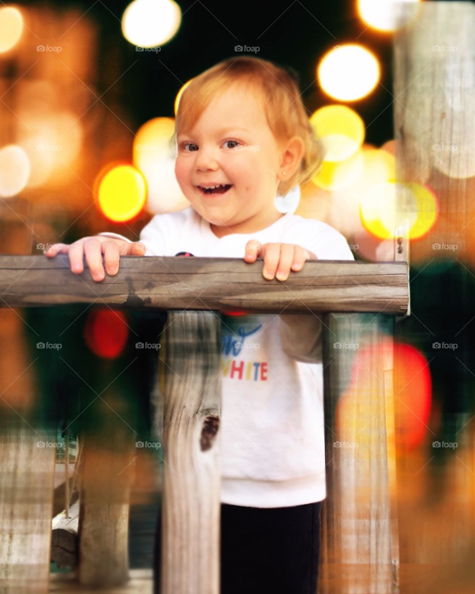 Bochechas rosadas e a inconfundível covinha! 
Como é bom fazer as crianças felizes...
❤️
#FOTOGRAFIAéNOSSOhobby
#fotografia #família #filha #amor