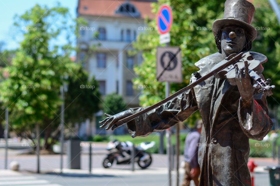 Bronze Sculpture violinist