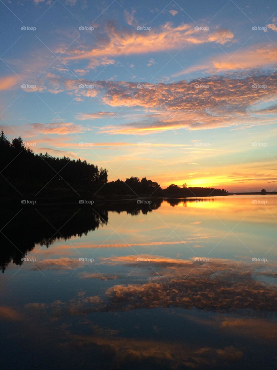Lake sunset and reflection