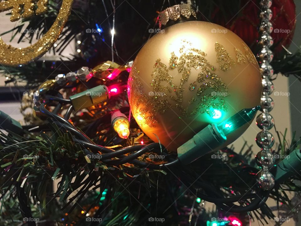 Lights and ornaments 