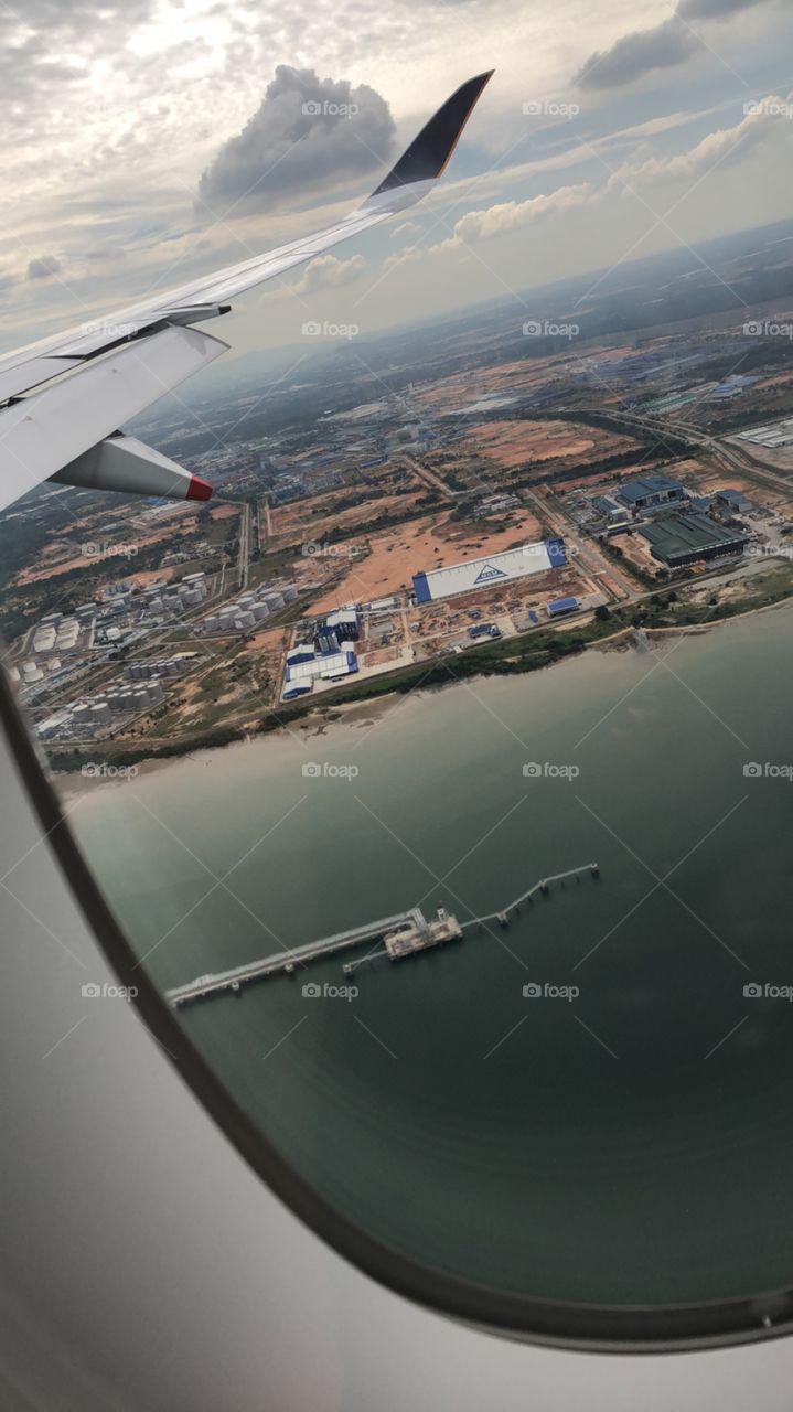 About to Land in Singapore 🇸🇬