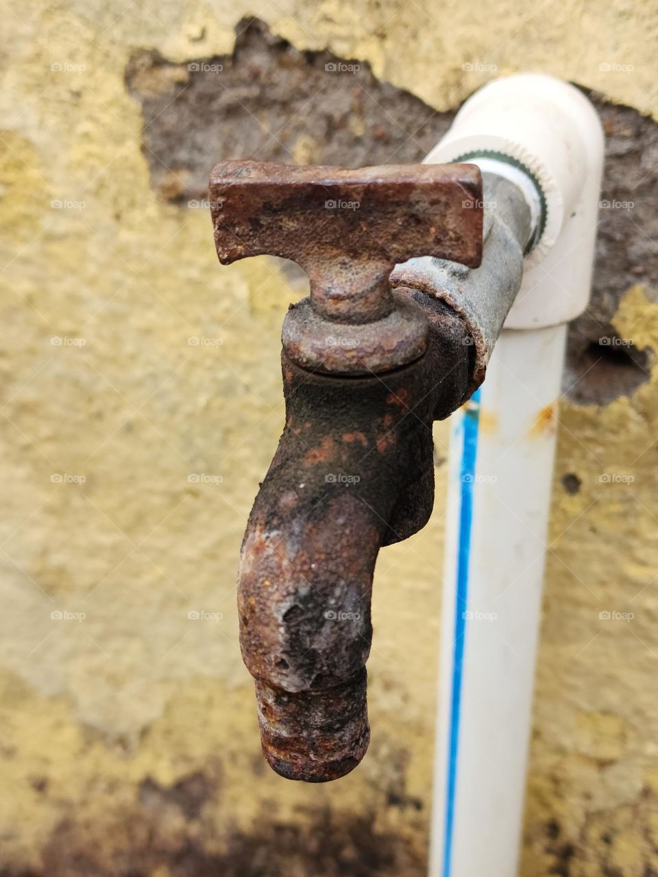 Tap made up of metal