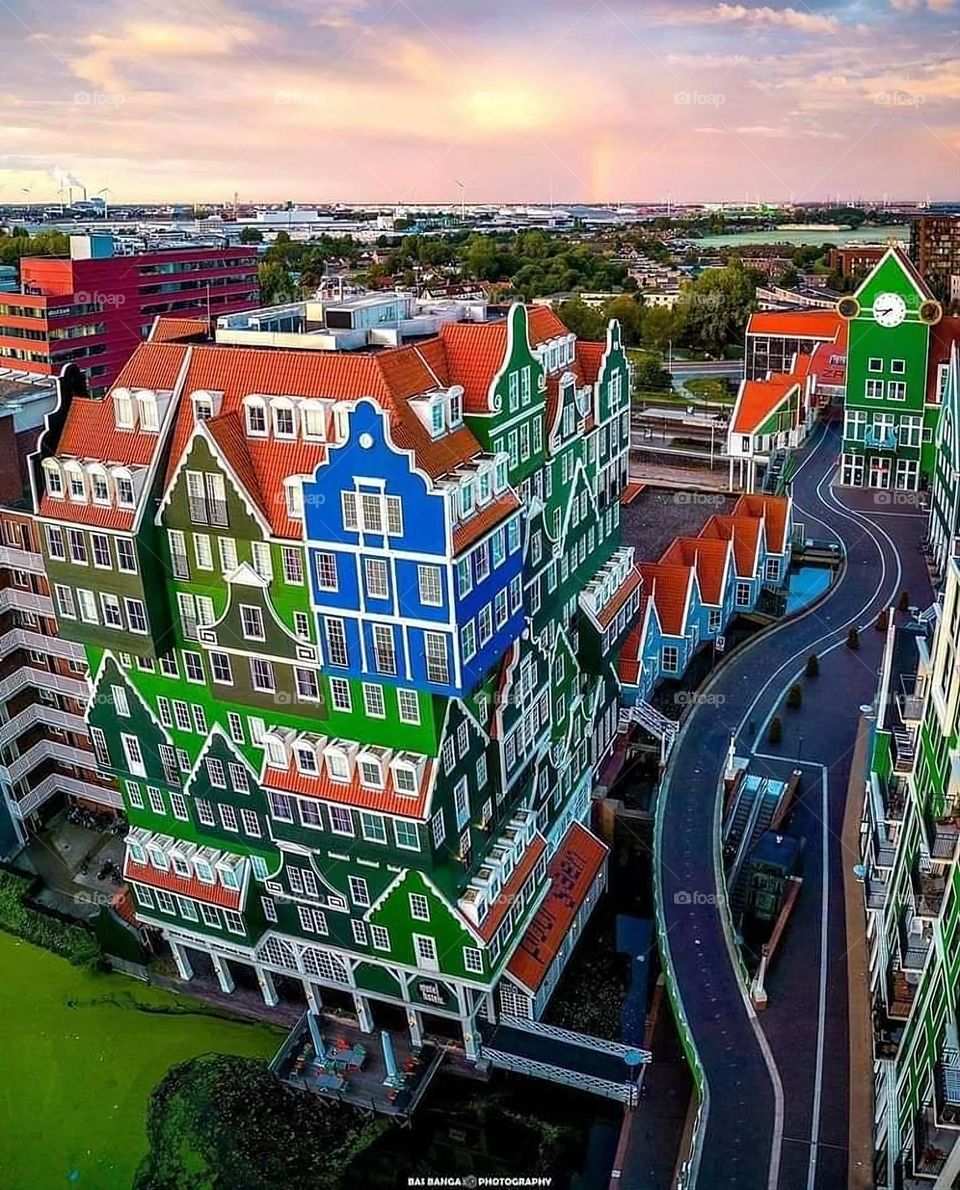 Pictures of very huge buildings and very beautiful architecture and there is nothing more beautiful than it