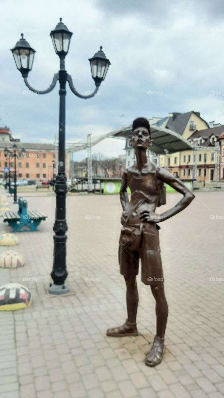 bronze street sculpture Tourist Kamenetz-Podolsky, Ukraine