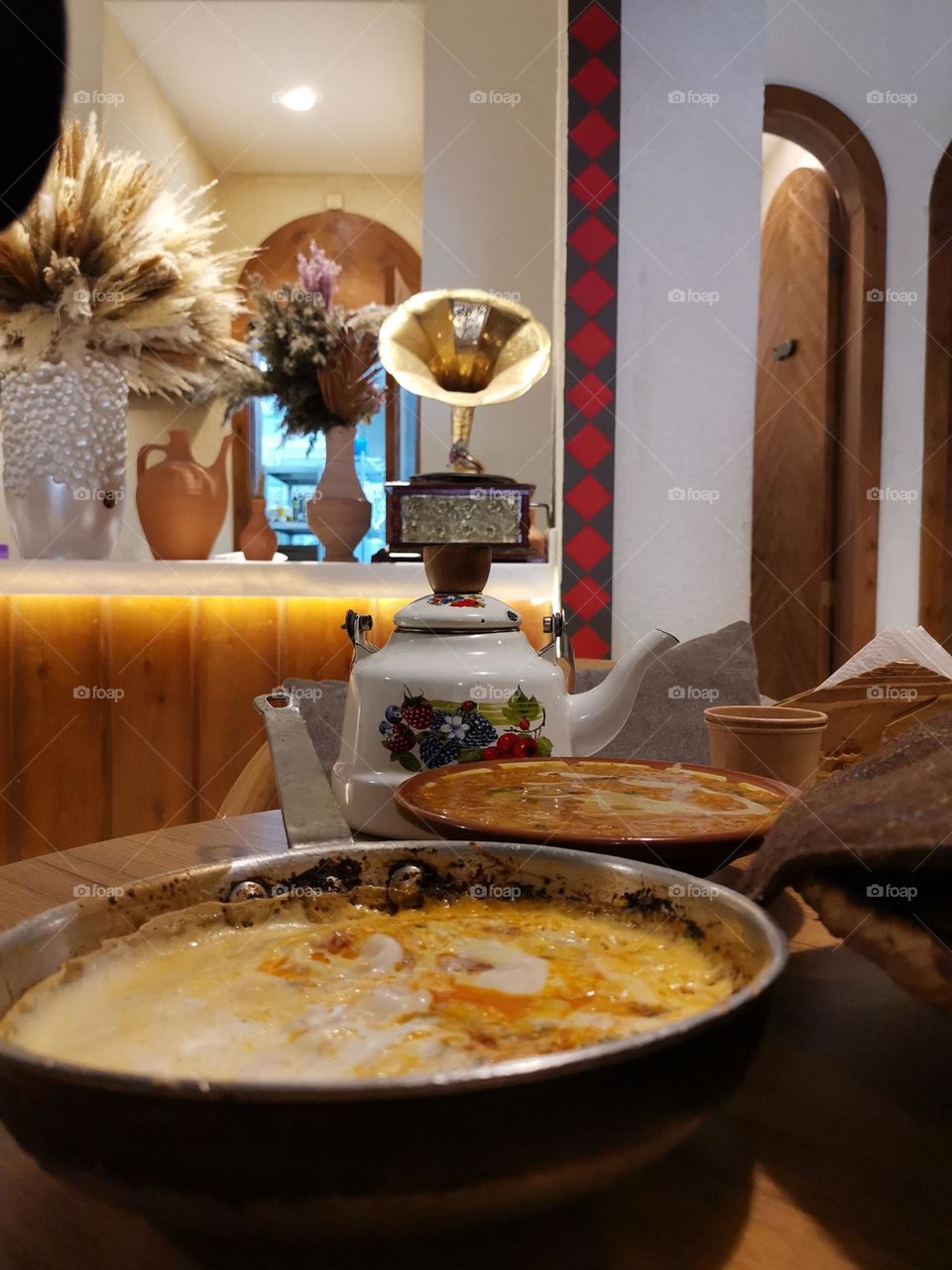 Attention to decoration is one of the secrets of restaurant success