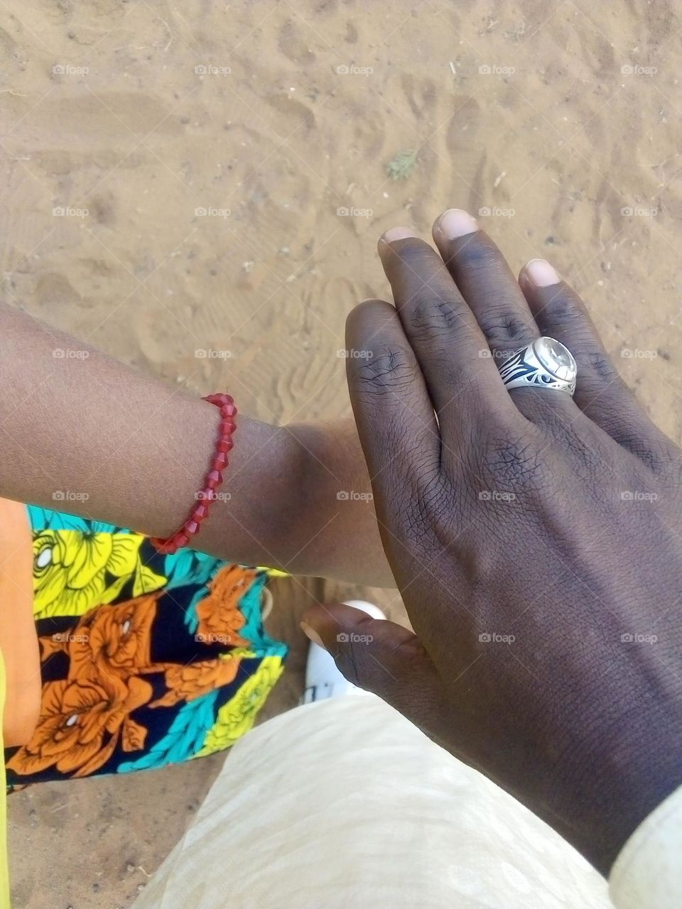 picture of two hand of couple