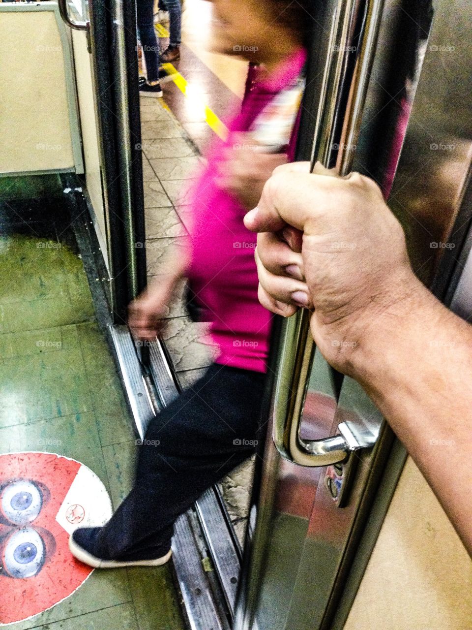 Fast world and accelerated lives 