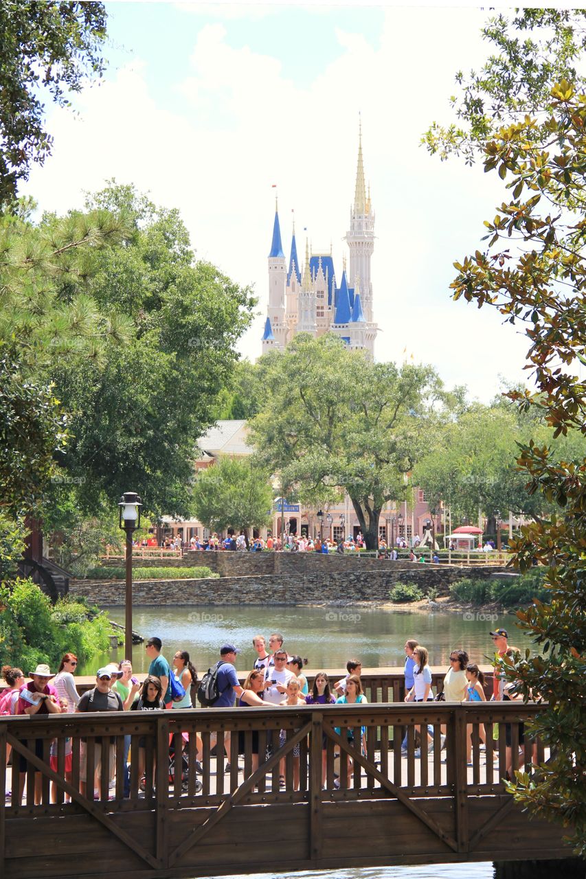 Fairy castle and crowds 