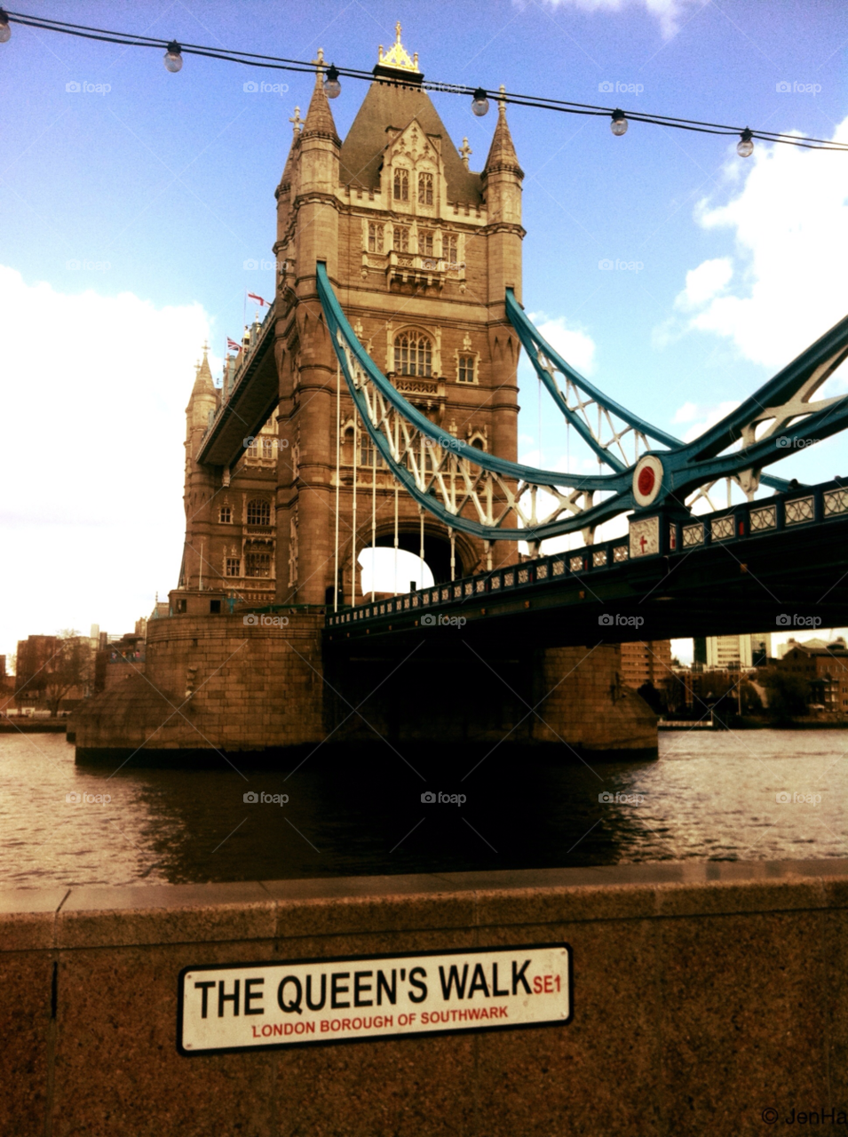 london bridge queens walk united kingdom by nenne_h