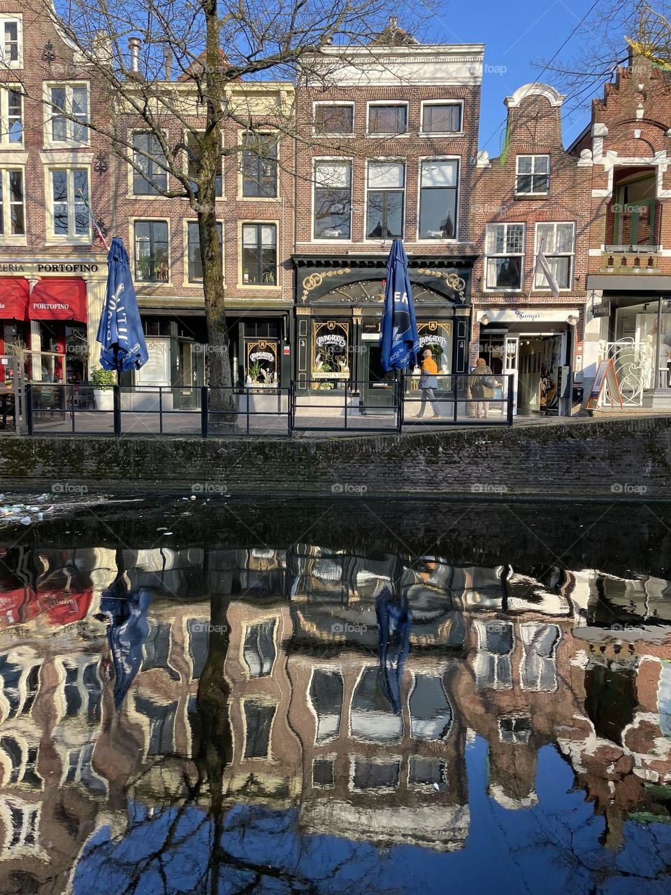 Canal reflections in Alkmaar 🇳🇱