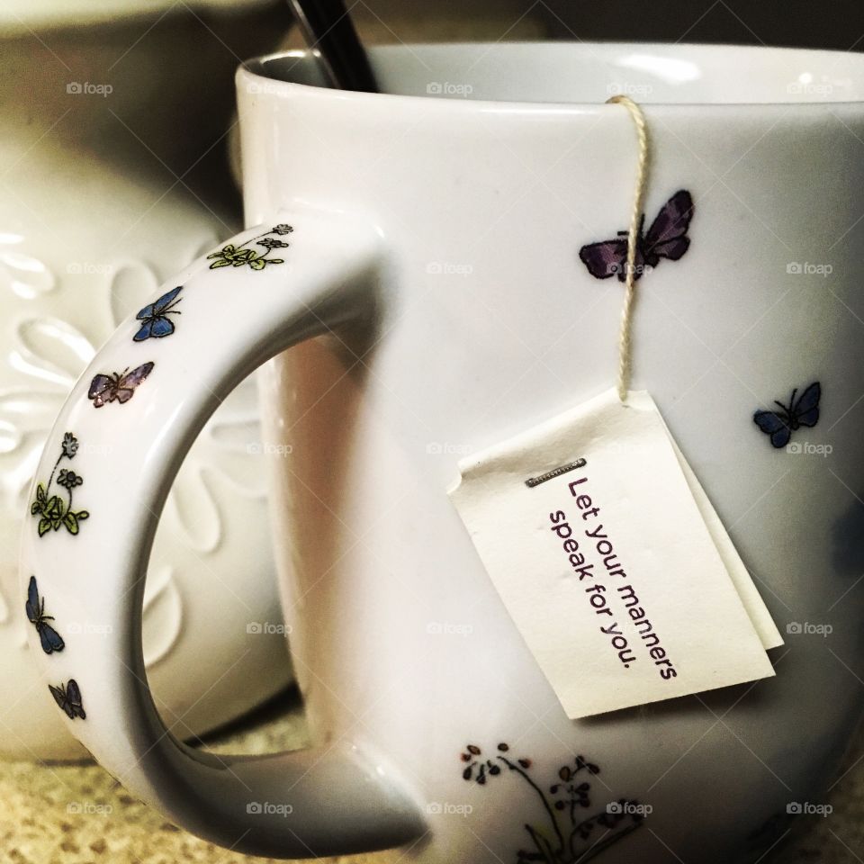 #mannersmatter!  Express yourself in positive way especially when using social media. 