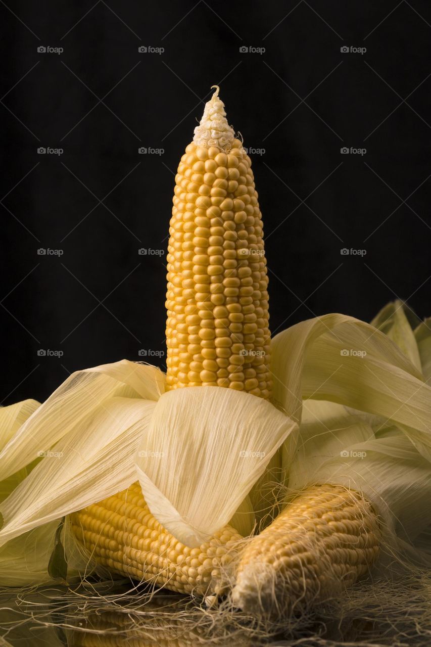 Ripe corn on the cob close up