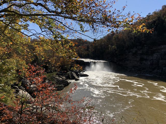 A view of Cumberland Falls in Autumn 