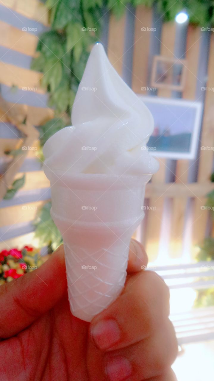 ice cream 😗
