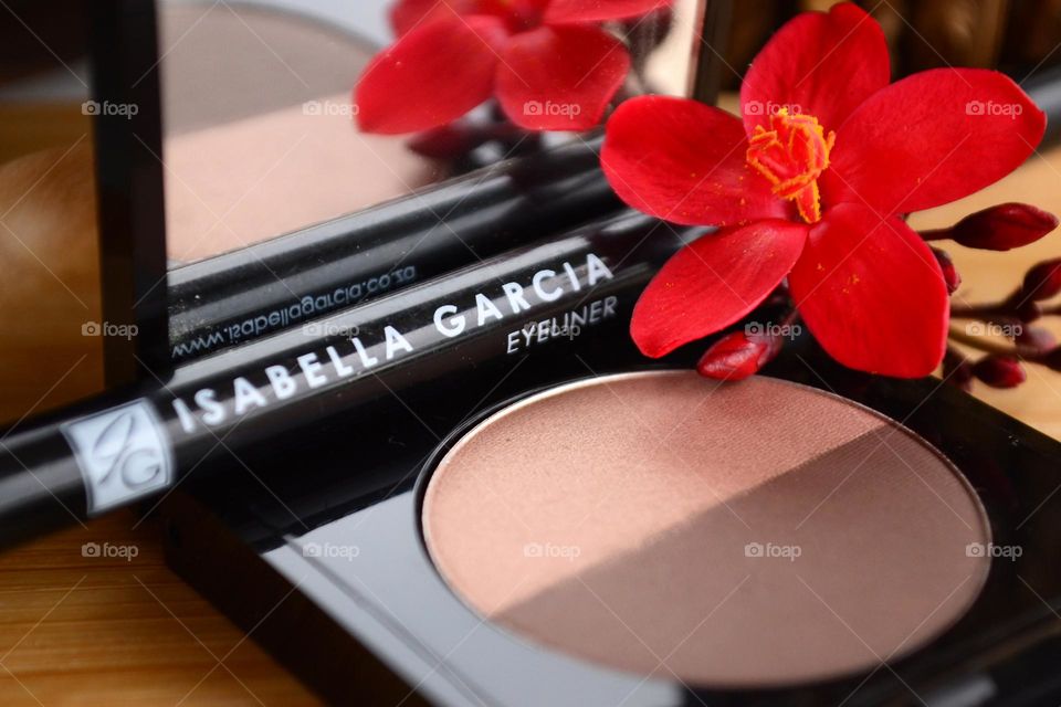 Cosmetic beauty product display Isabella Gacria international brand
